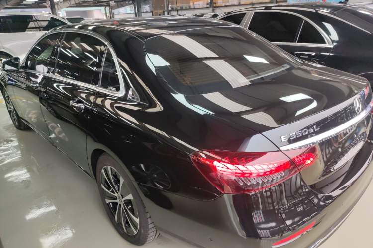 Used Mercedes-Benz E-Class New Energy 2022 Restyled E 350 e L Plug-in Hybrid Sports Sedan Exterior 2