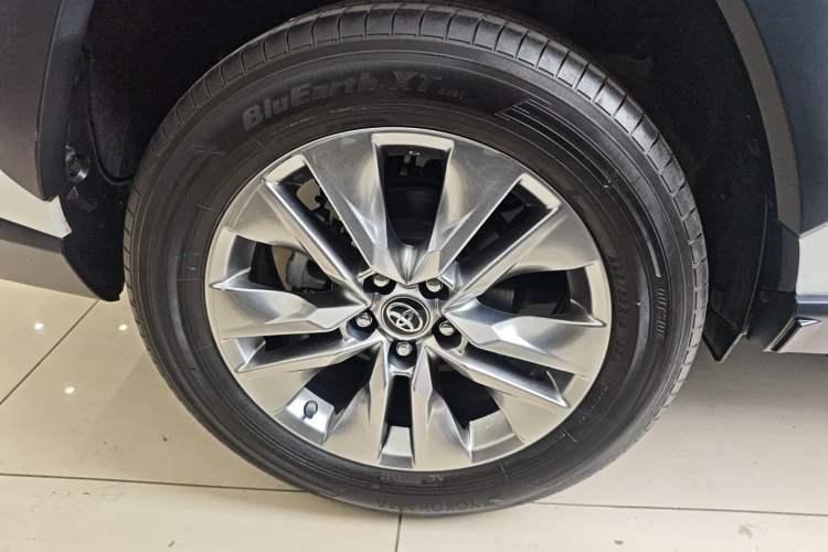 Used Toyota Wildlander 2022 2.0L CVT Two-Wheel Drive Luxury PLUS Edition
