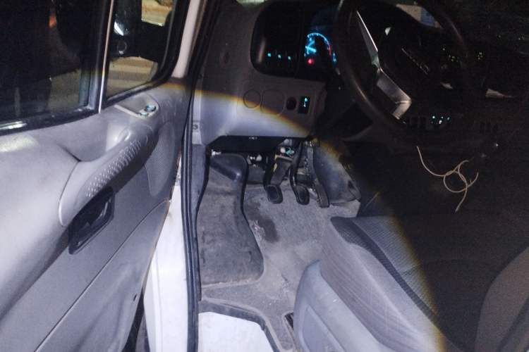 Used JMC Transit 2017 2.8T Commercial Version Short Wheelbase Mid-Roof 6/7/8-Seater JX493
