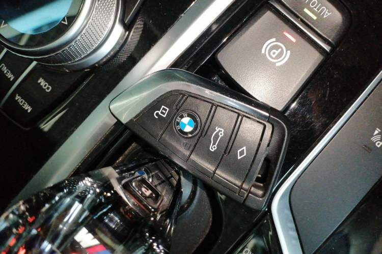 Used BMW iX3 2021 Leading Model
