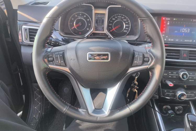 Used Zotye Domy X5 2015 1.5T CVT Landlord Edition China V Standard