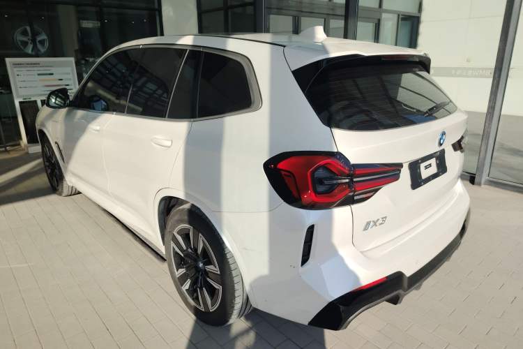 Used BMW iX3 2024 Leading Model
