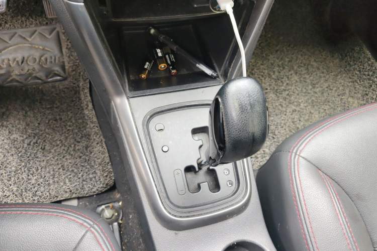 Used Chery Tiggo 3 2015 1.6L CVT ZhiShang Sport Edition Gear Lever