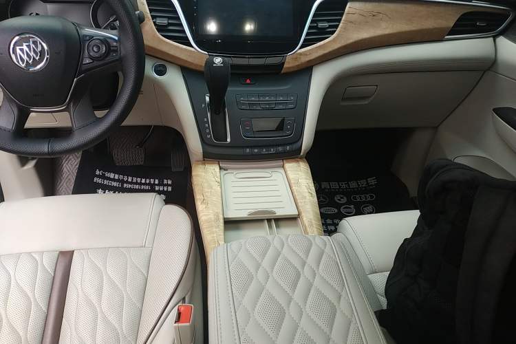 Used Buick GL8 2018 ES 28T Comfort Model China VI Standard