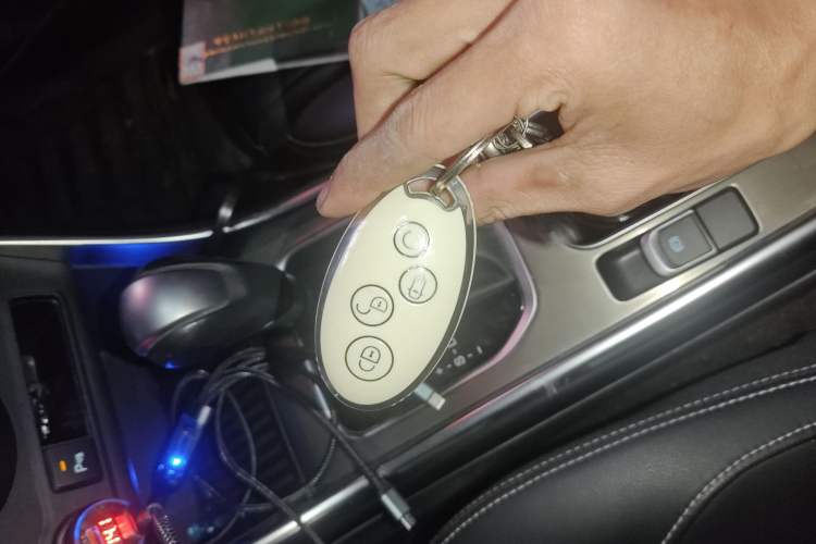 Used BYD Song 2017 Gaishe Upgrade Edition 1.5TID Automatic Elite Model Vehicle Key