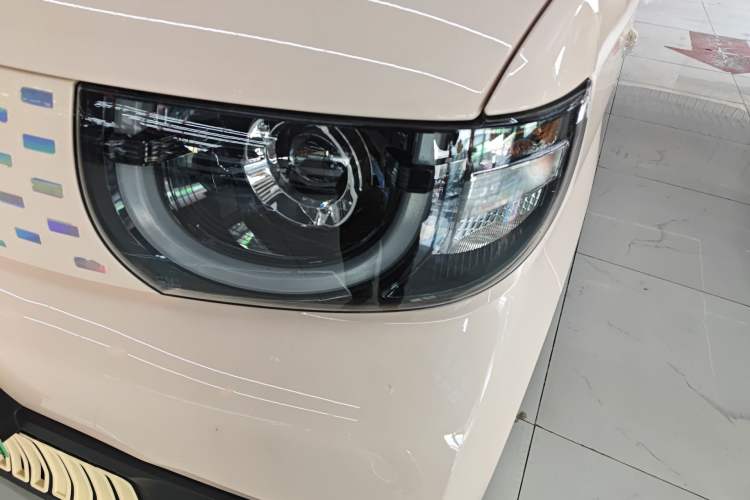 Used Chery QQ Ice Cream 2022 170km Sundae Phosphate Lithium-Ion
