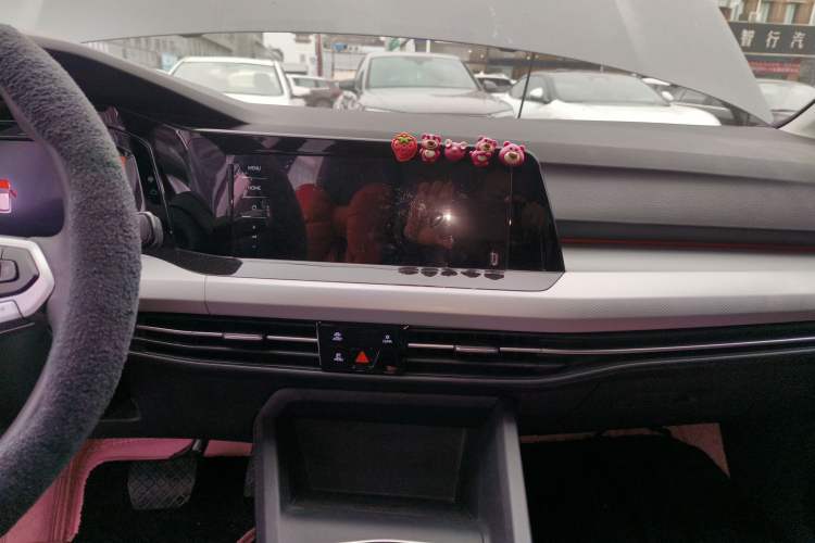 Used Volkswagen Golf 2023 280TSI DSG Pro Audio And AC Panel