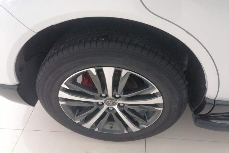 Used Toyota Venza 2023 2.0L CVT Two-Wheel Drive Luxury Edition
