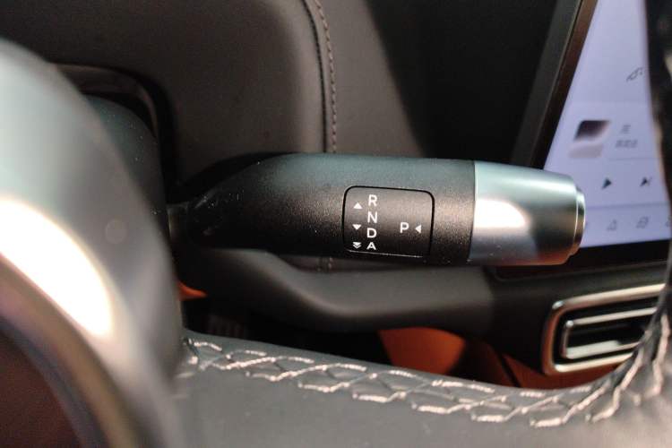 Used Li Auto L8 2023 Max model
