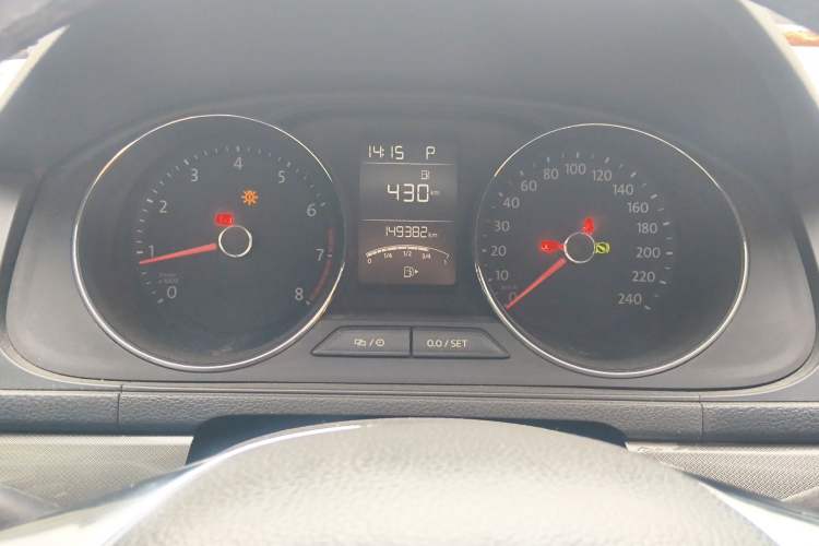 Used Volkswagen Lavida 2017 1.6L Automatic Comfort Edition
