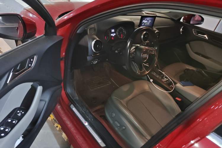 Used Audi A3 2019 Limousine 35 TFSI Fashion Edition China V standard