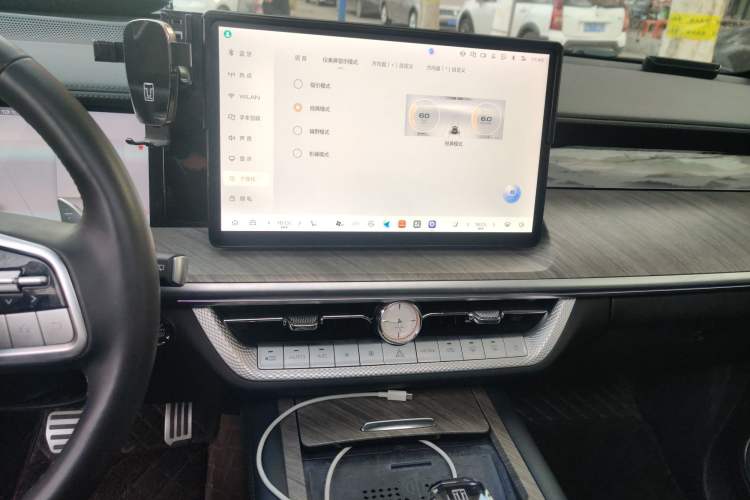 Used Tank 500 2023 3.0T Business Edition Realm-Setting 7-Seater Audio And AC Panel