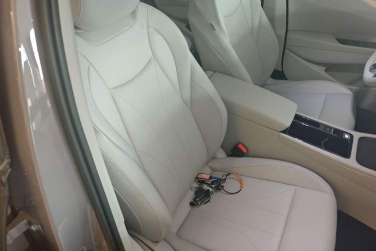 Used Volkswagen Lavida 2026 Pro 300TSI Starry Zhi Yi Edition Right Front Seat