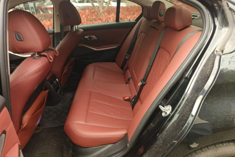 Used BMW 3 Series 2022 325i M Sport Night Edition Package Left Rear Seat