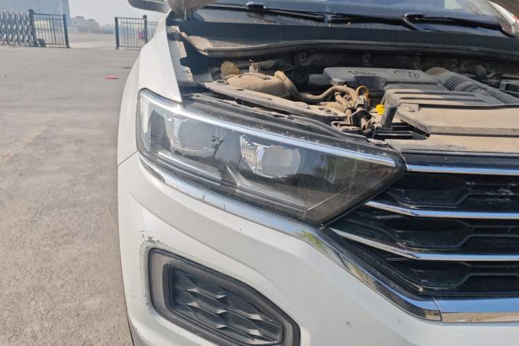 Used Volkswagen T-ROC 2018 230TSI DSG Two-Wheel Drive Advanced Version China V Standard