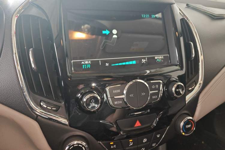 Used Chevrolet Cruze 2015 1.4T DCG Luxury Edition
