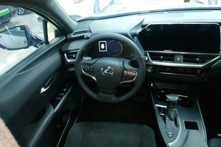 Used Lexus UX 2022 260h Explore Edition
