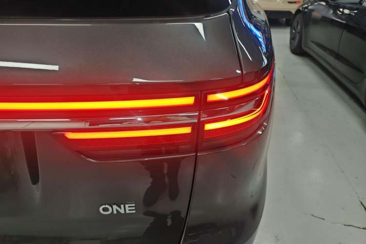 Used Li Auto ONE 2021 Extended-Range 6-Seater Version Exterior 3