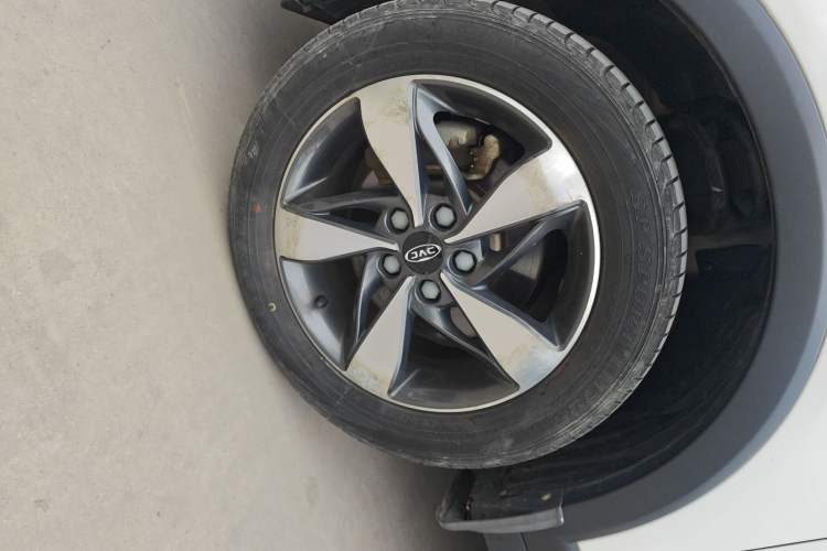 Used JAC Group Refine S3 2017 1.6L CVT Luxury Smart Model
