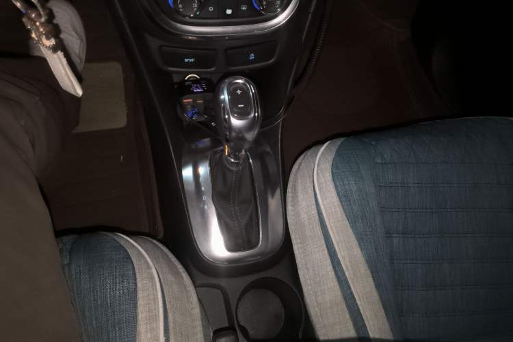 Used Buick Encore 2015 1.4T Automatic Two-Wheel Drive Urban Leading Model
