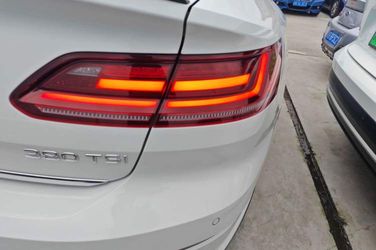 Used Volkswagen FAW-Volkswagen CC 2024 380TSI Striking All-Encompassing Edition Right Rear Taillight