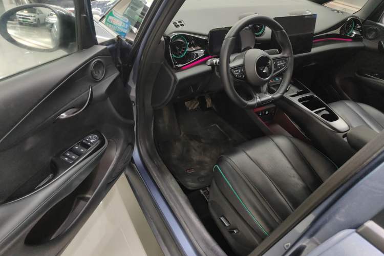 Used BYD Dolphin 2025 Intelligent Driving Version 410 km Fashion Edition