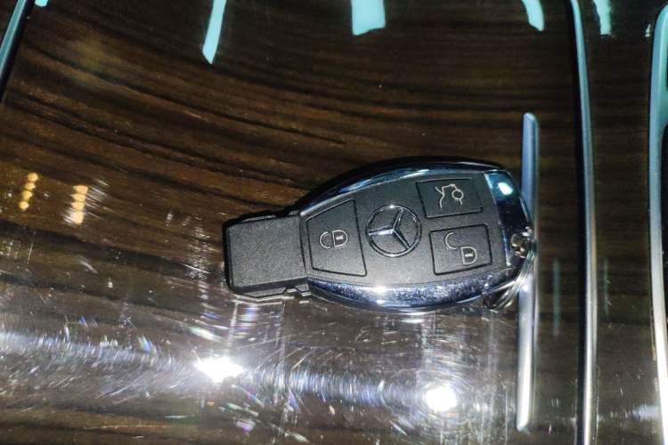 Used Mercedes-Benz GLC 2019 Facelift GLC 260 L 4MATIC Luxury Model
