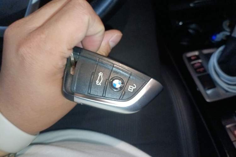 Used BMW 1 Series 2018 118i Sport Edition Vehicle Key