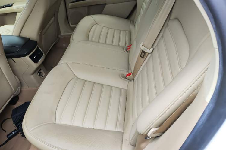 Used Ford Mondeo 2013 2.0L GTDi 200 Luxury Model Left Rear Seat