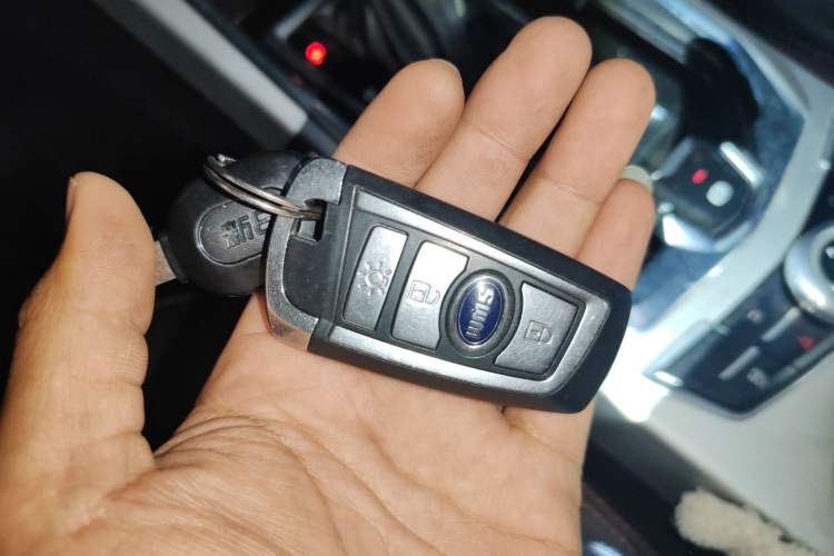 Used SWM G01 2018 1.5T Automatic Smart UP Vehicle Key