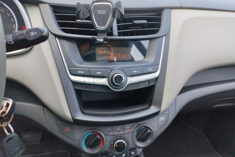 Used Chevrolet Sail 2015 Sail 3 1.3L AMT Ideal Edition

