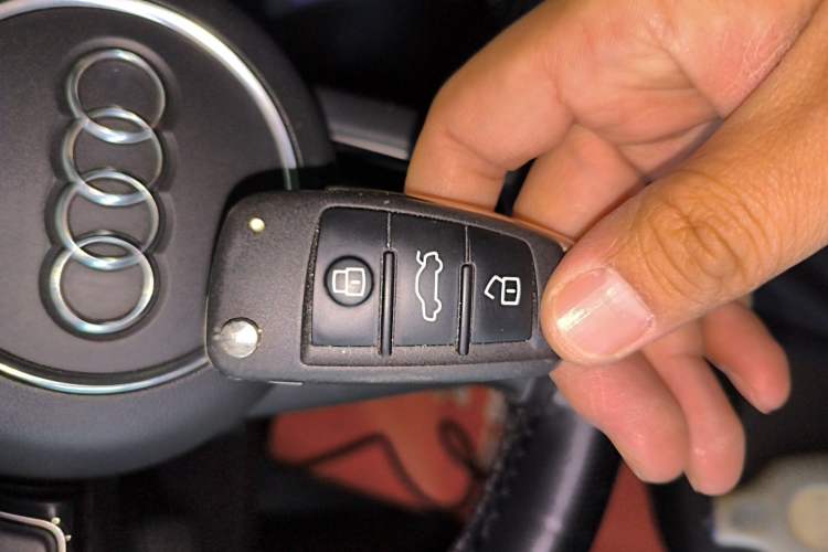 Used Audi Q2L 2020 35 TFSI Fashionable and Elegant Model Vehicle Key