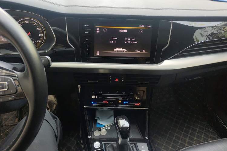 Used Volkswagen Passat 2021 330TSI Elite Edition Audio And AC Panel