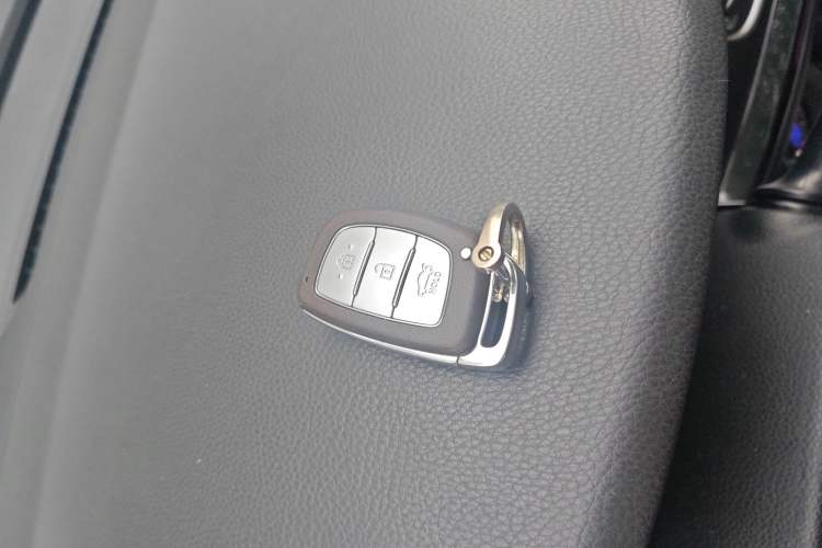 Used Hyundai Mistra 2014 1.8L Automatic Deluxe DLX Model
