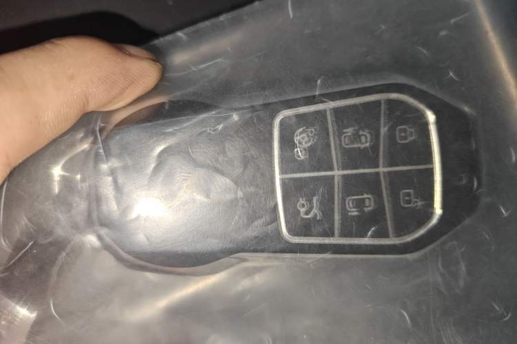 Used XPeng X9 2024 702 Ultra-Long Range Max