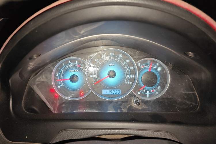 Used FAW Weizhi V5 2013 1.5L Manual Elite Model China IV Standard
