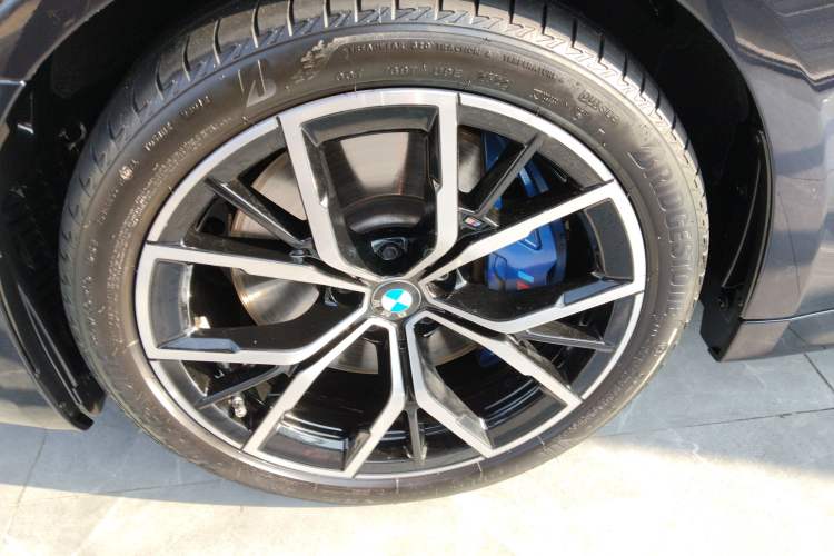 Used BMW 5 Series 2022 Second Facelift 540i Sport Line M Sport Package