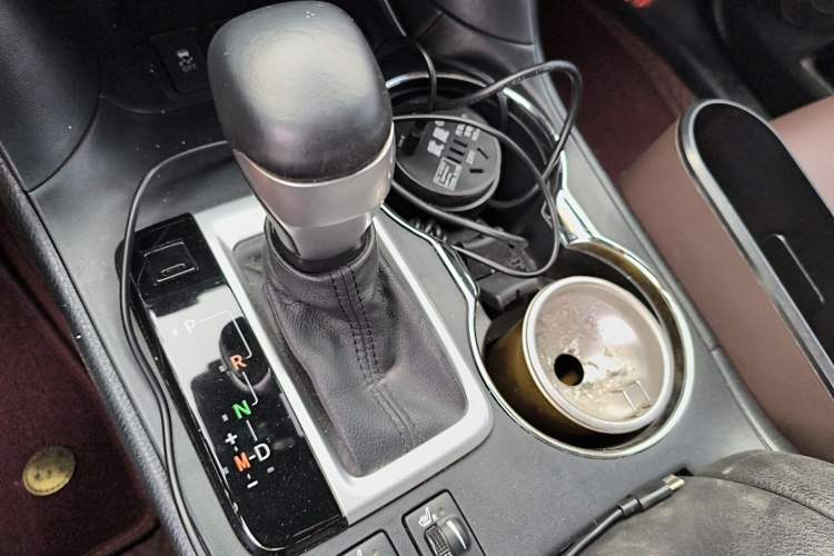 Used Toyota Highlander 2021 2.0T Four-Wheel Drive Prestige Version 7 Seats Gear Lever