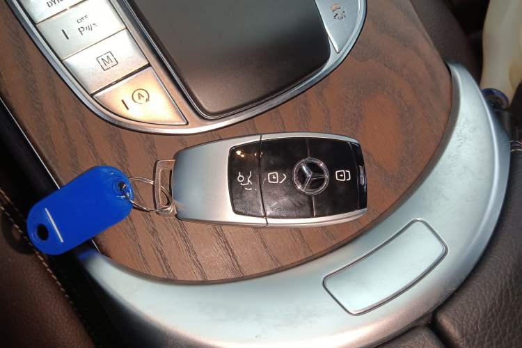 Used Mercedes-Benz GLC 2022 Refreshed GLC 300 L 4MATIC Dynamic Edition Prestige Version Vehicle Key