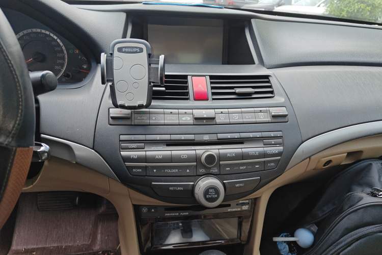 Used Honda Accord 2010 2.0L EX Audio And AC Panel