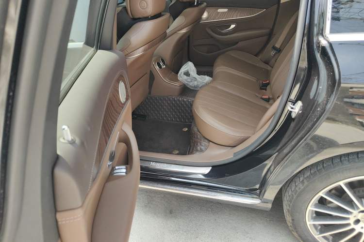Used Mercedes-Benz E-Class 2022 Updated E 260 L