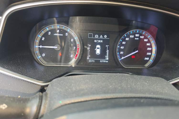 Used CHANGAN OSHAN X7 2021 1.5T Manual Comfort Model Odometer Close Up