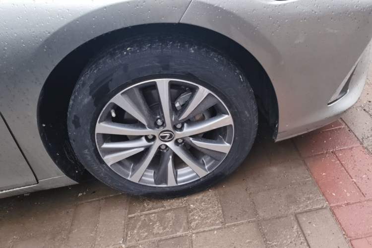 Used Lexus ES 2020 200 Excellence Edition