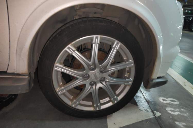 Used Infiniti ESQ 2014 1.6L Luxury Edition