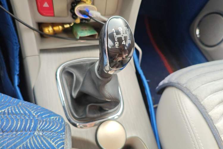 Used HYOSOW H3 2016 H3F 1.5L Manual Prestige Edition Gear Lever