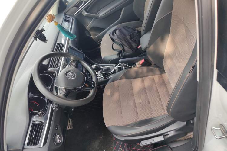 Used Volkswagen C-TREK 2018 1.5L Automatic Comfort Model Left Front Seat