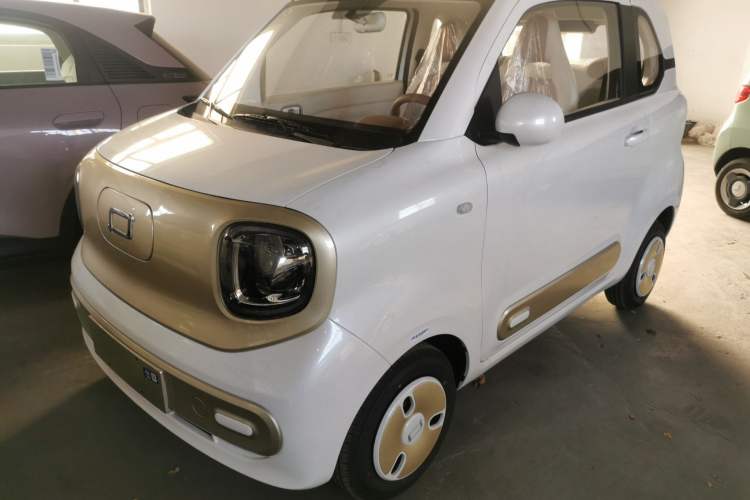 Used Bestune Pony 2026 222km Colorful Horse