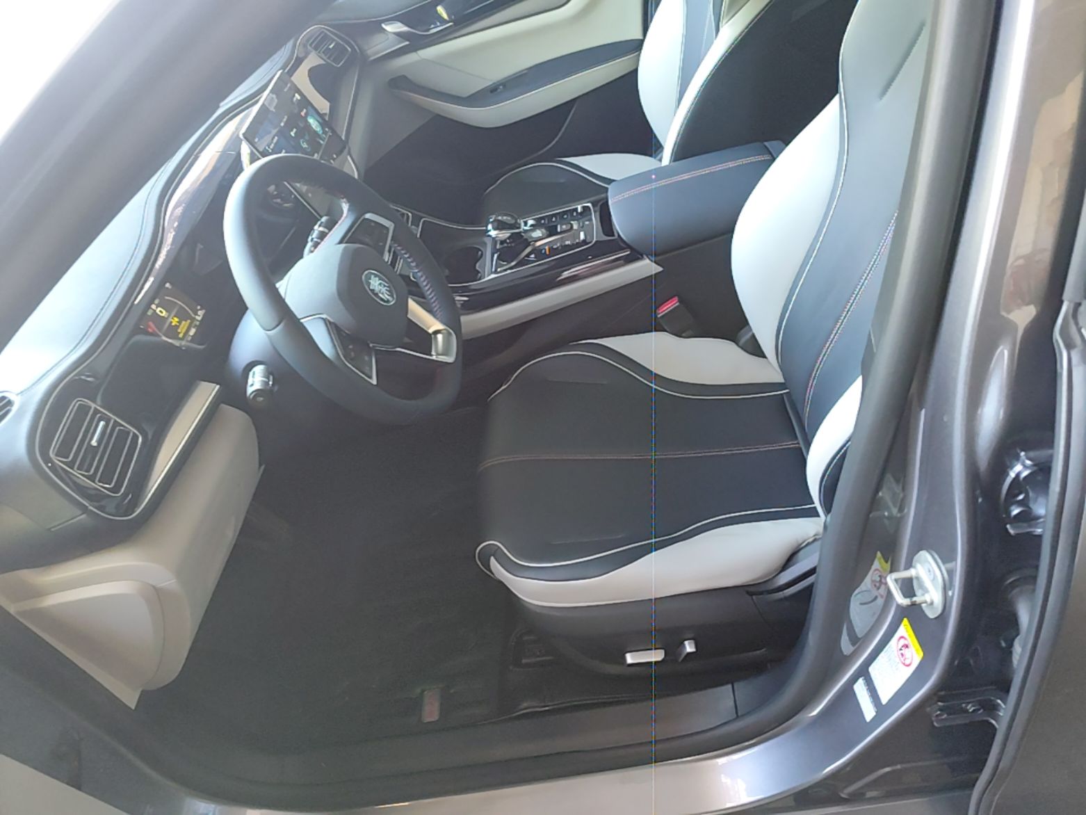 BYD Qin PLUS 2021 DM-i 55KM Flagship Model — снимка 17