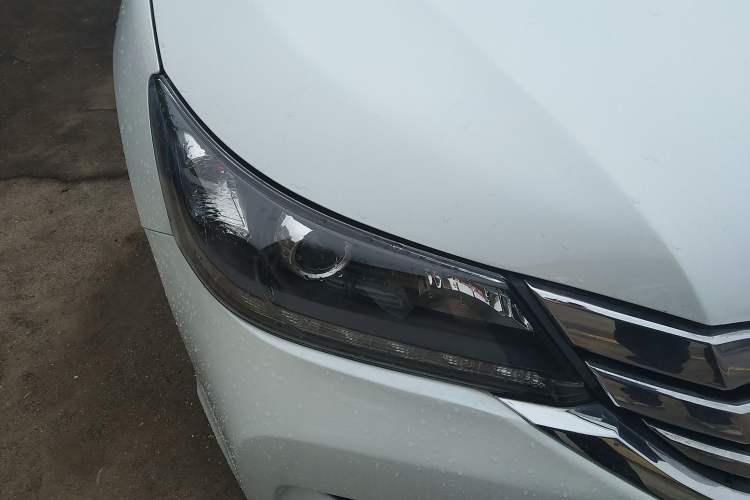 Used Honda Accord 2015 2.0L LXS Elite Edition Right Front Headlight