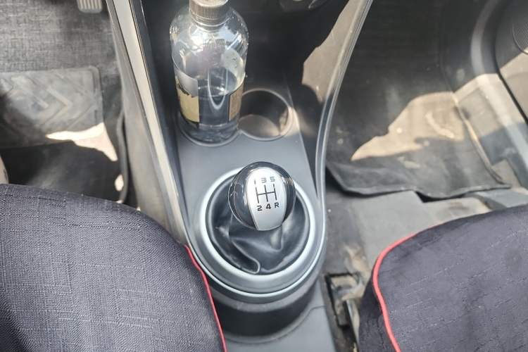 Used Haima Qubit 2013 1.3L Manual Lingyue Edition Gear Lever